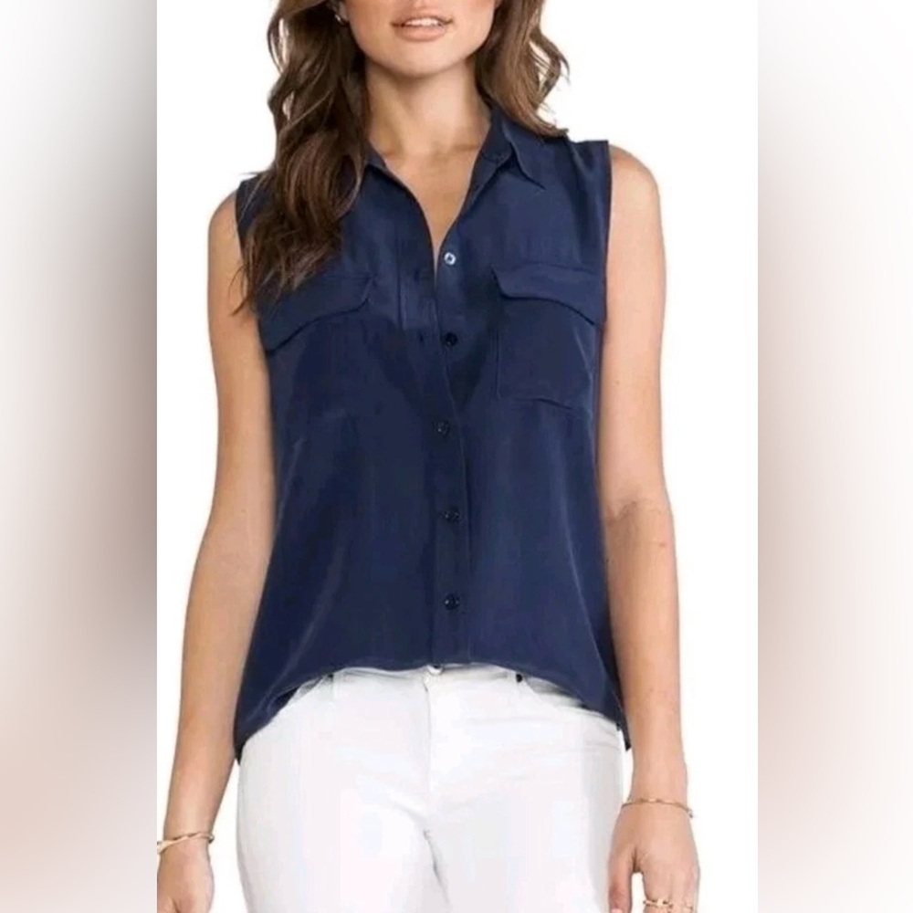 Jones New York navy blue sleeveless satin button  down blouse